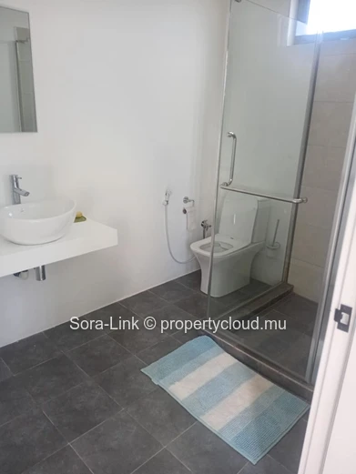 Recently built villa situated in a quiet area of Grand Baie