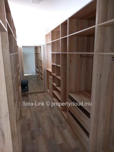 Beautiful villa close to the petrol station which offers mountain views 