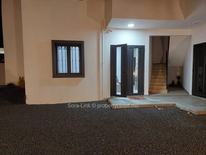 Lovely apartment in a small apartment 