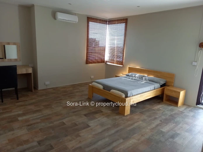Beautiful villa close to the petrol station which offers mountain views 